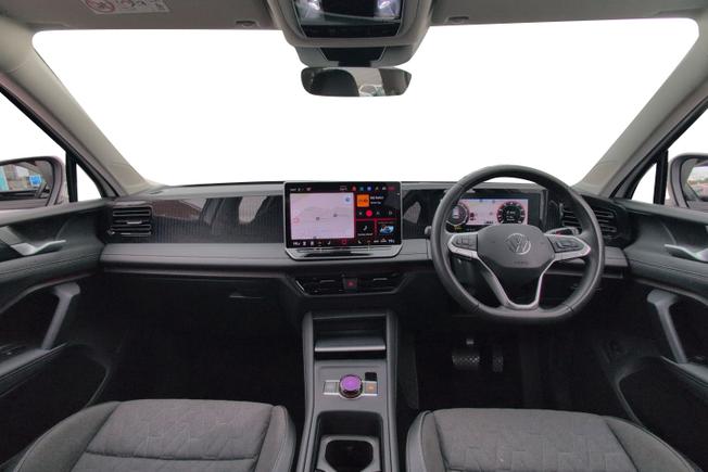 VOLKSWAGEN Tiguan Photo 10