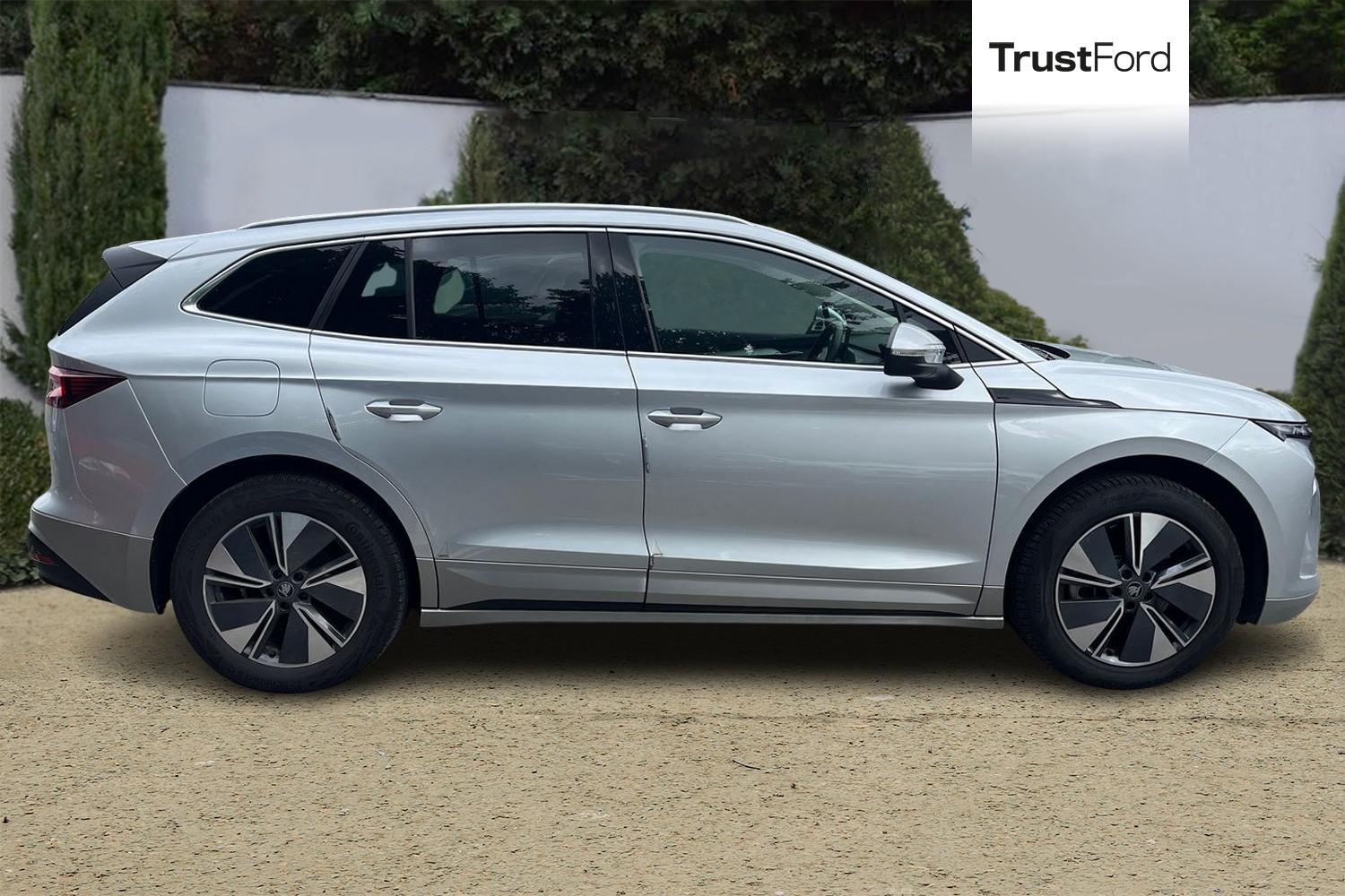 Skoda Enyaq Photo 2