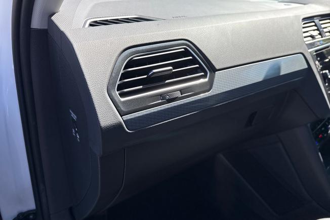 VOLKSWAGEN Tiguan Photo 40