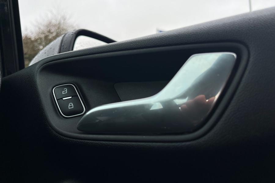 Ford FIESTA Photo autoimg-13451417e5f393c46beec21d30b948e33ad5c7e2.jpg