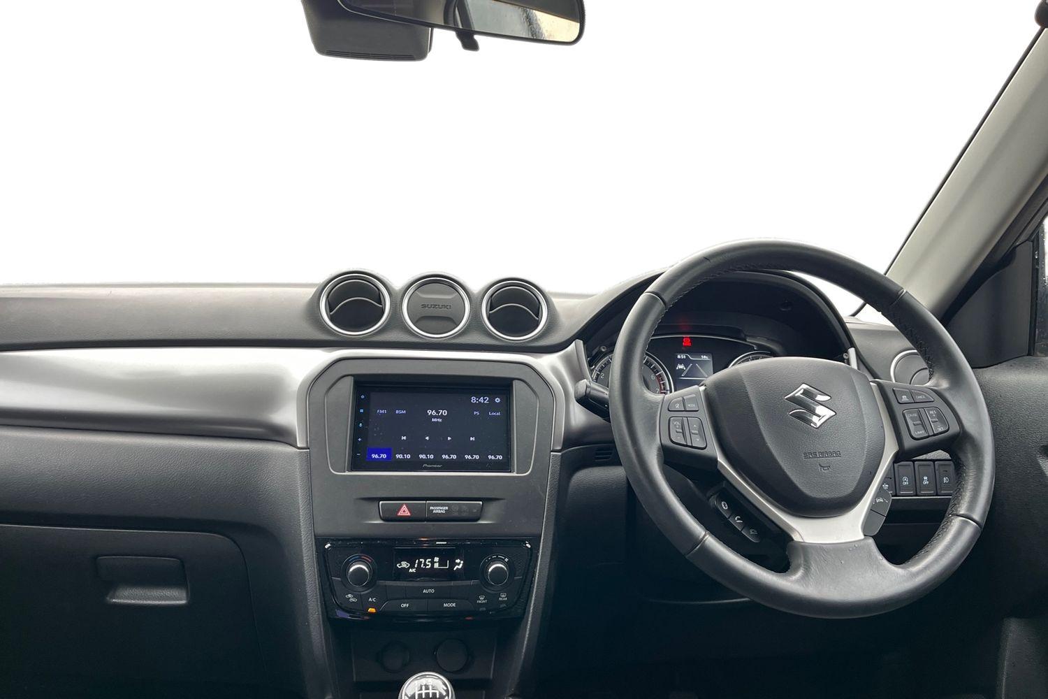 Suzuki Vitara Photo 9