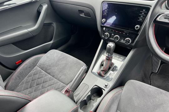 Skoda Octavia Photo autoimg-1349b2cd1d9623a51d3f3eae78419db40c9c65a0.jpg