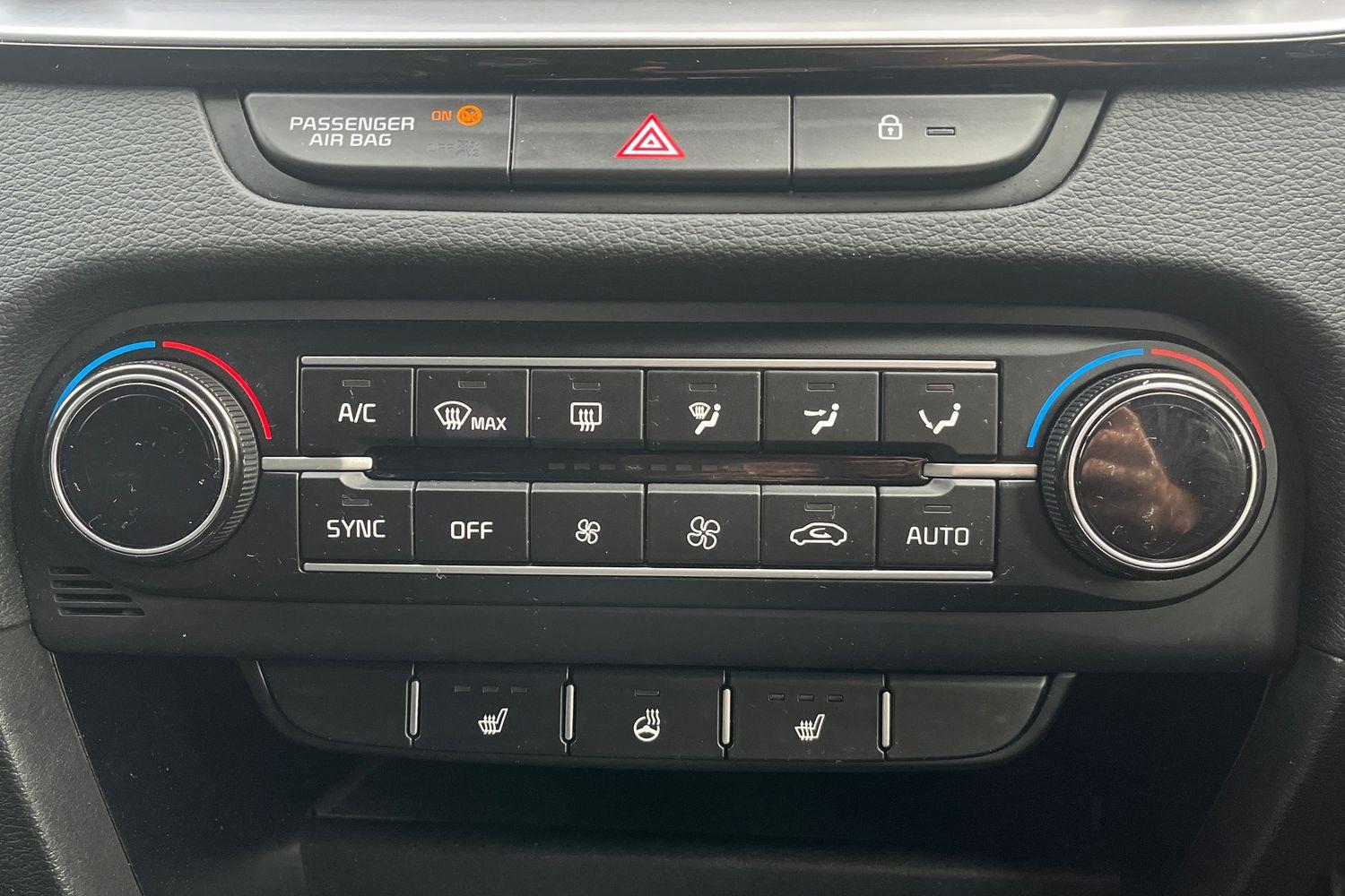 Kia CEED Photo 25