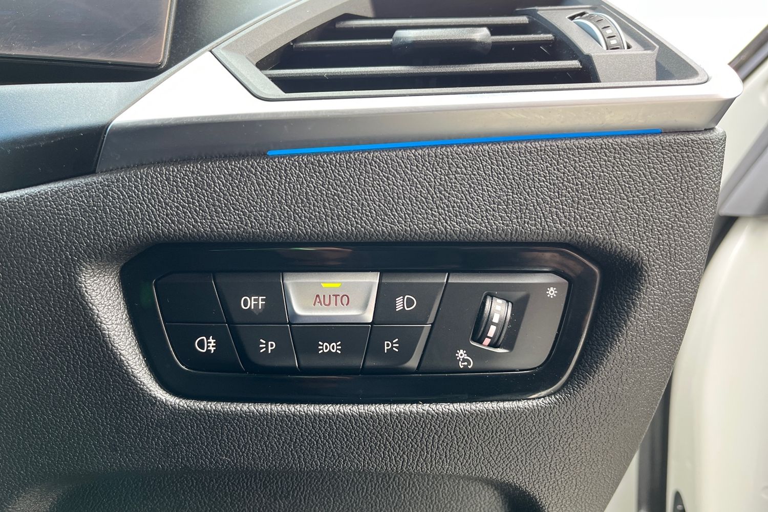 BMW 3 SERIES Photo 26