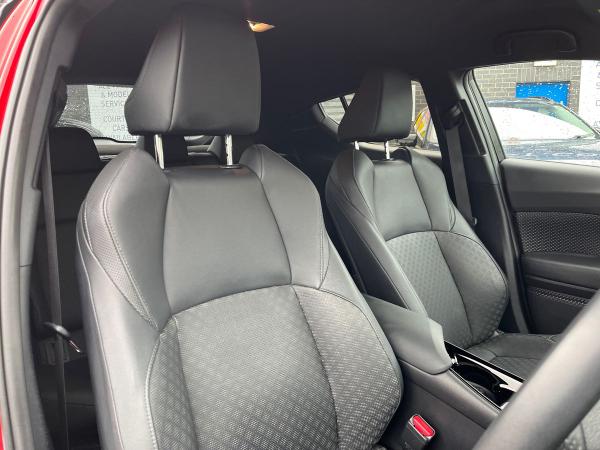 Toyota C-HR Photo autoimg-134b2a6d31656dc0d1f8b619d83c284df9b0e301.jpg