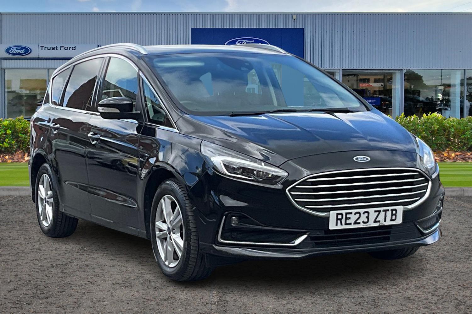Ford S-MAX Photo 0
