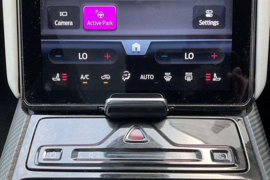 Ford Explorer Photo autoimg-135059dc6b7e8c1efab8c8eb95bd4ed6c3ef4156.jpg