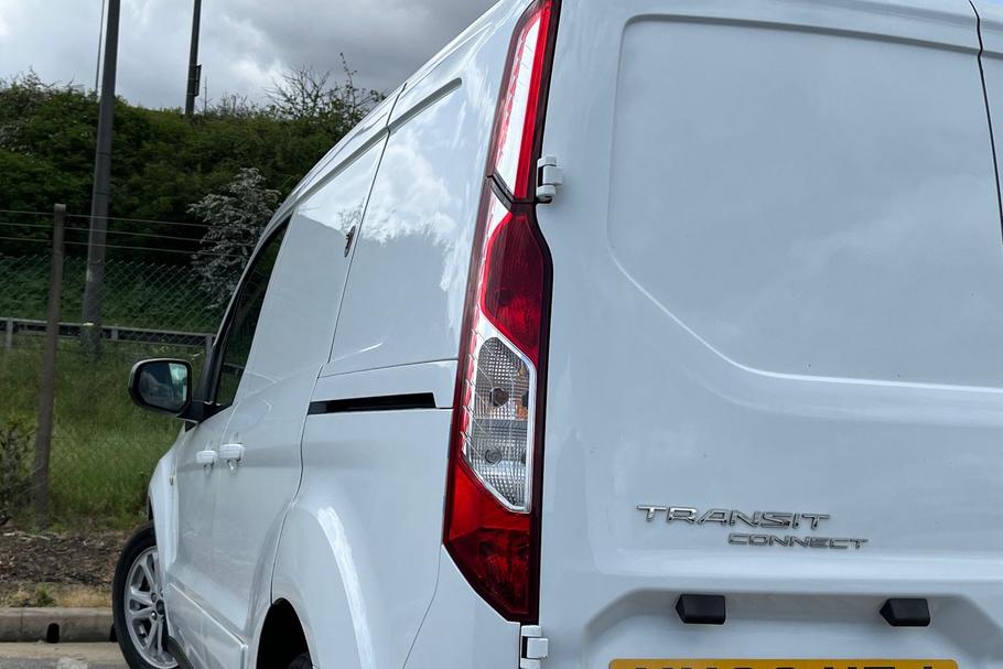 Used FORD TRANSIT CONNECT KV69WTJ 27