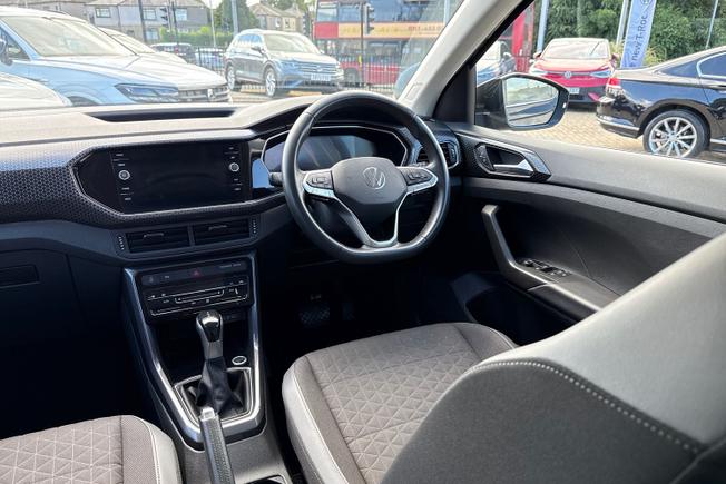 VOLKSWAGEN T-Cross Photo 36