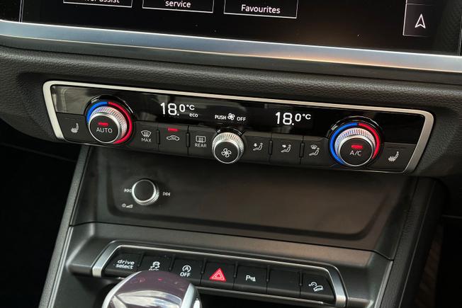 Audi Q3 Photo 32