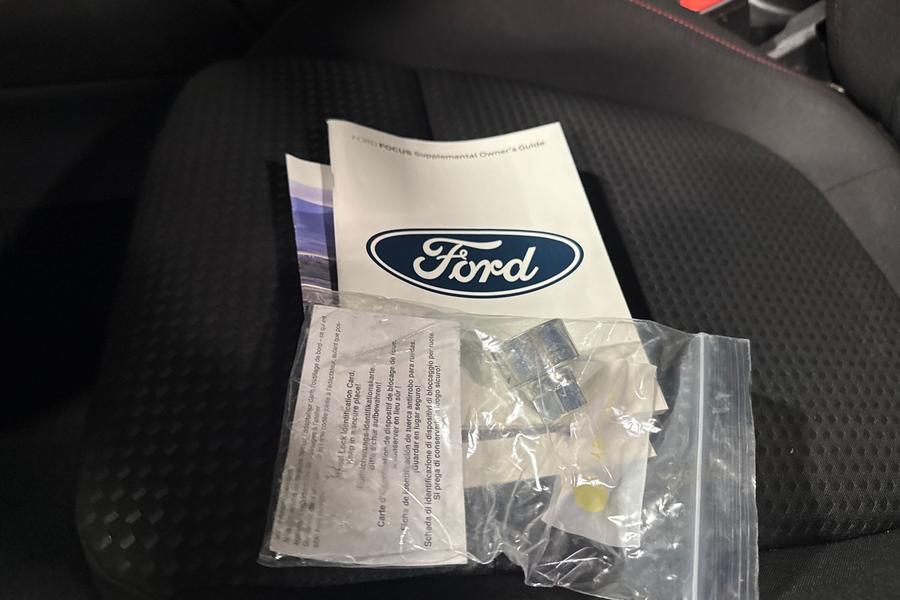 Ford FOCUS Photo autoimg-135f7b4c2f9c946bae9e2a8e87533ac79e797377.jpg