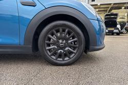 MINI Hatchback Photo 5