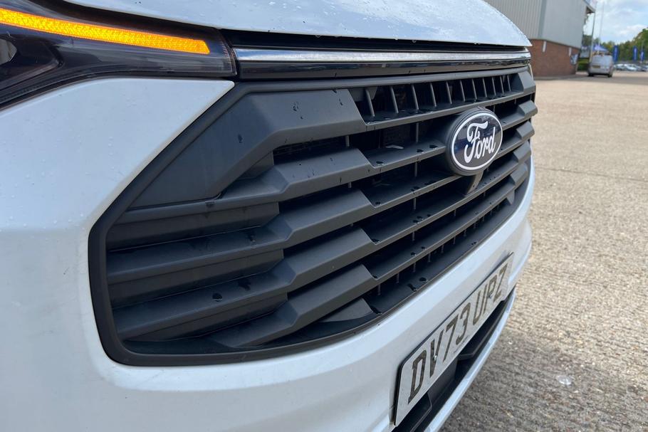 Used Ford TRANSIT CUSTOM DV73UPZ 38