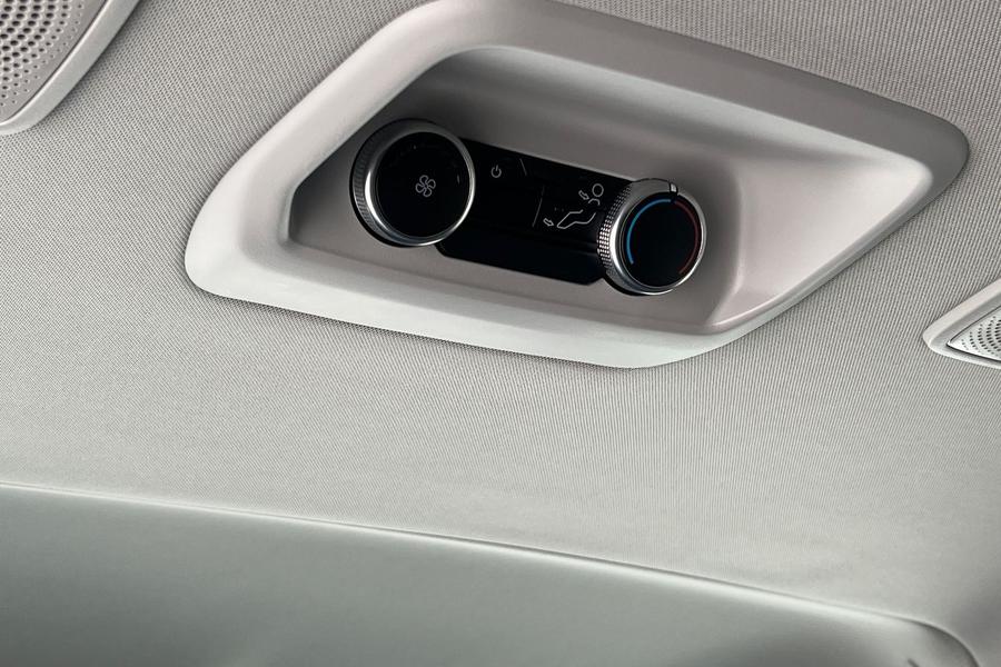Ford TOURNEO CUSTOM Photo autoimg-1363b5324e91c94628bb1d1608586138eed78218.jpg
