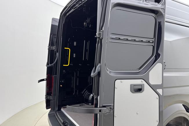 Volkswagen Crafter Photo 32
