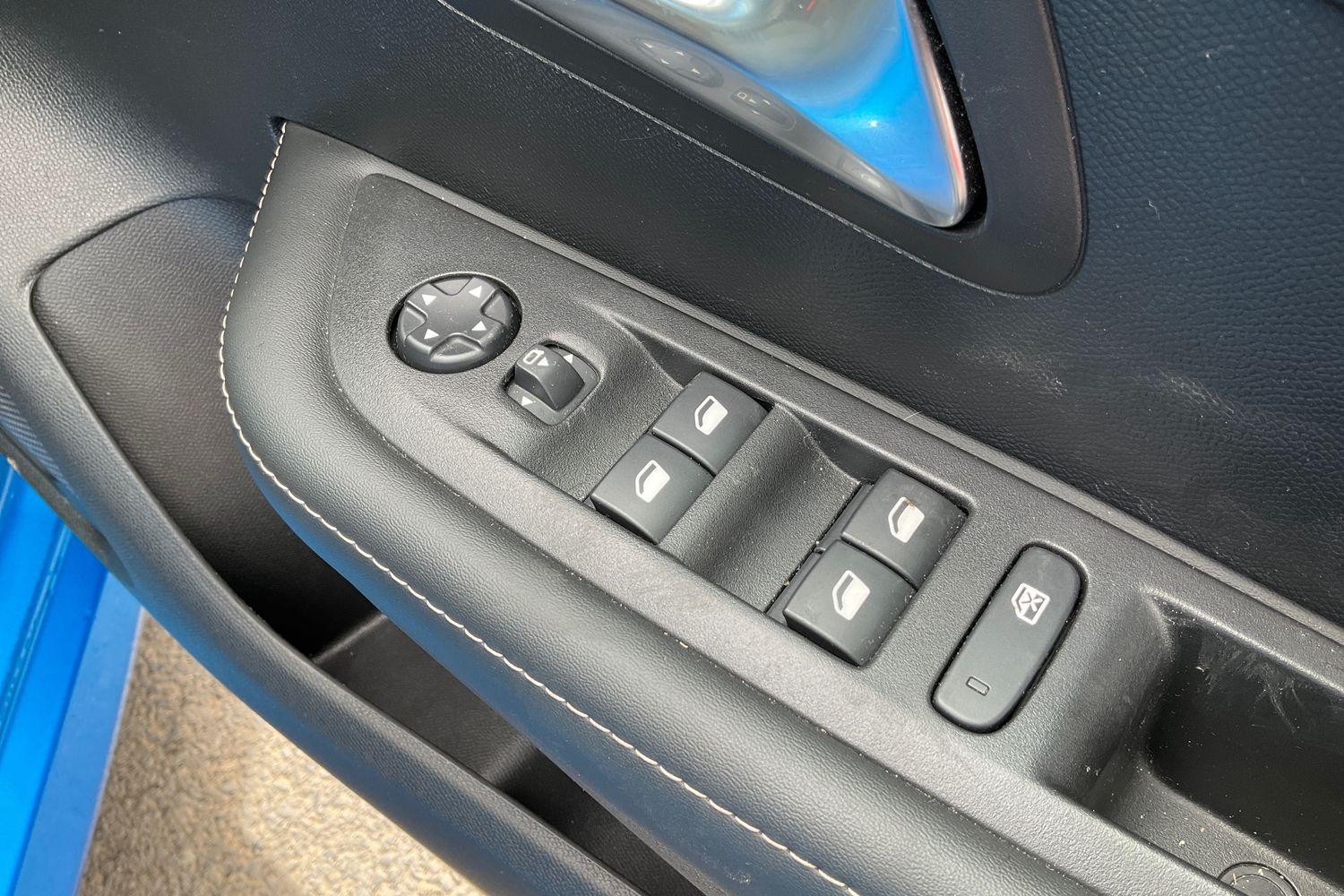 Peugeot 208 Photo 15