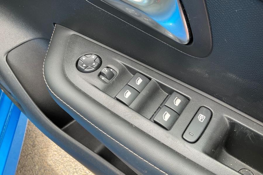 Peugeot 208 Photo autoimg-13662aef22b3021cd929aaf7c7a79a3717b05184.jpg