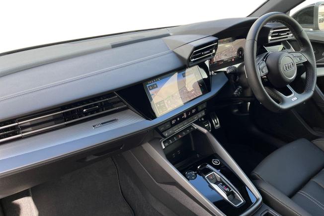 Audi A3 Photo 2