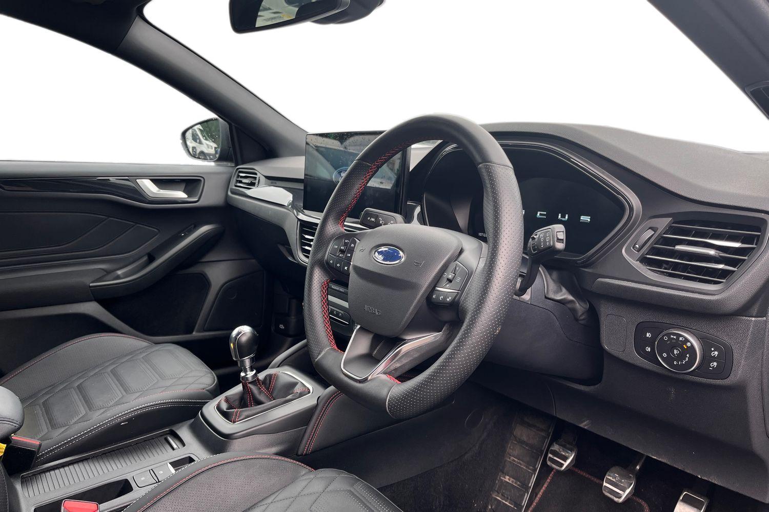 Ford FOCUS Photo 8