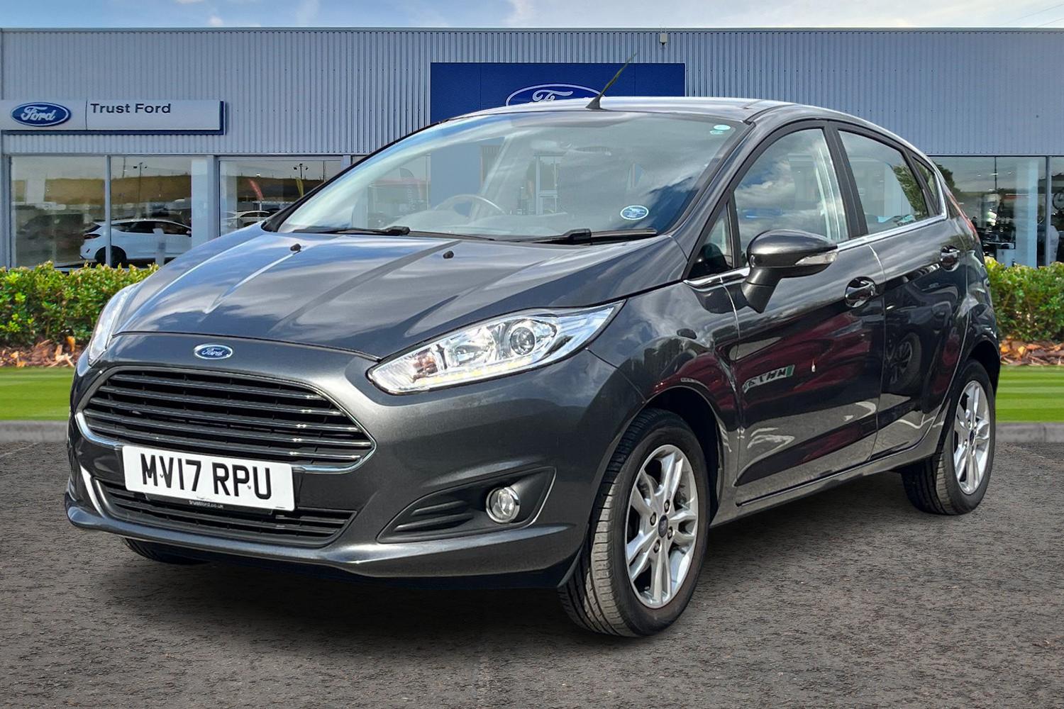 Ford Fiesta Photo 4