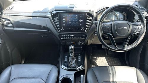 Isuzu D-Max Photo autoimg-136f73a58839764763b2112b5dd3d02374fbbd1d.jpg