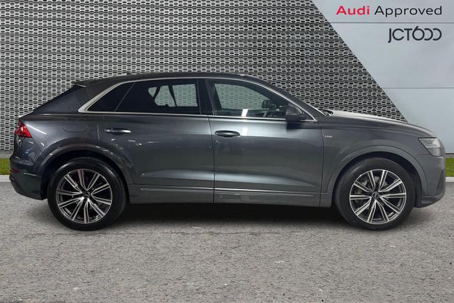 Audi Q8 Photo 4