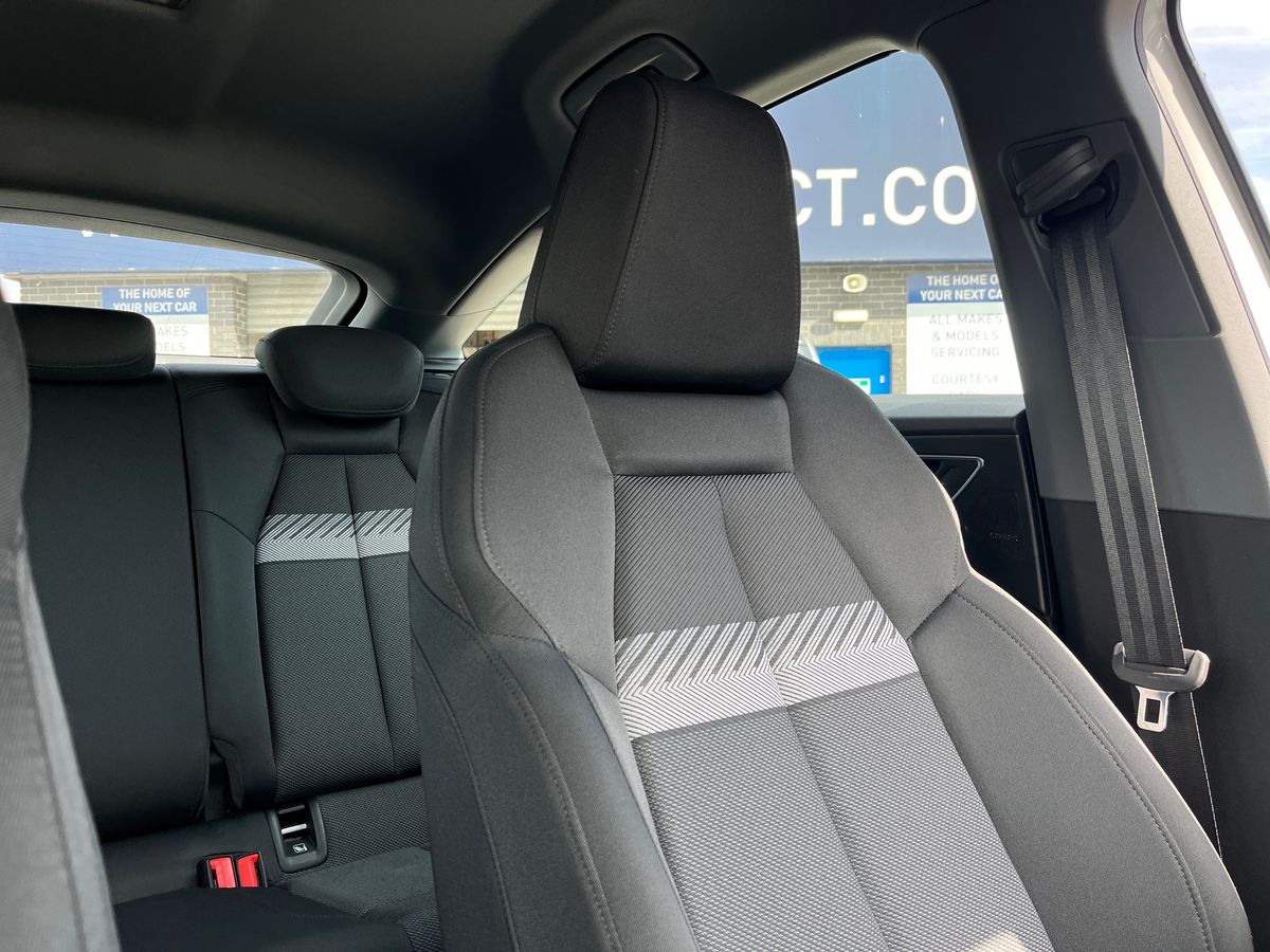 Audi Q4 e-tron Photo 39