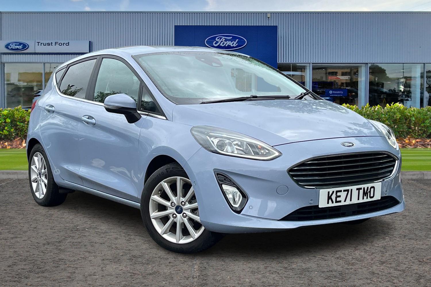 Ford Fiesta Photo 0