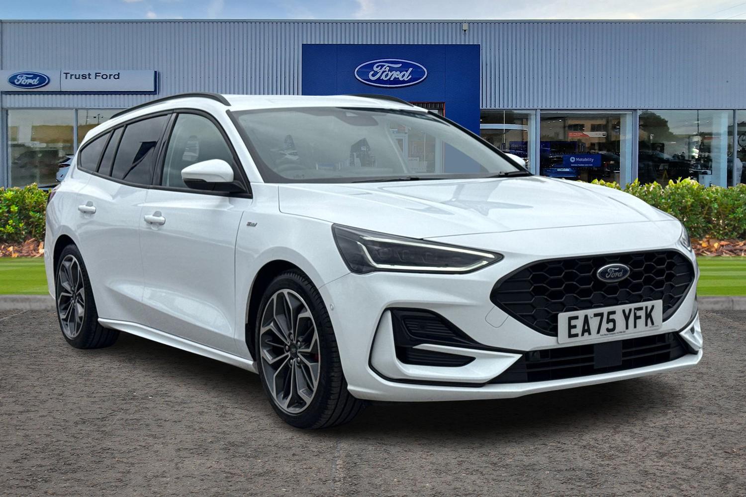 Ford FOCUS Photo 0