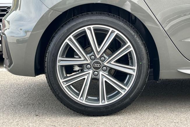 AUDI A1 Photo 5