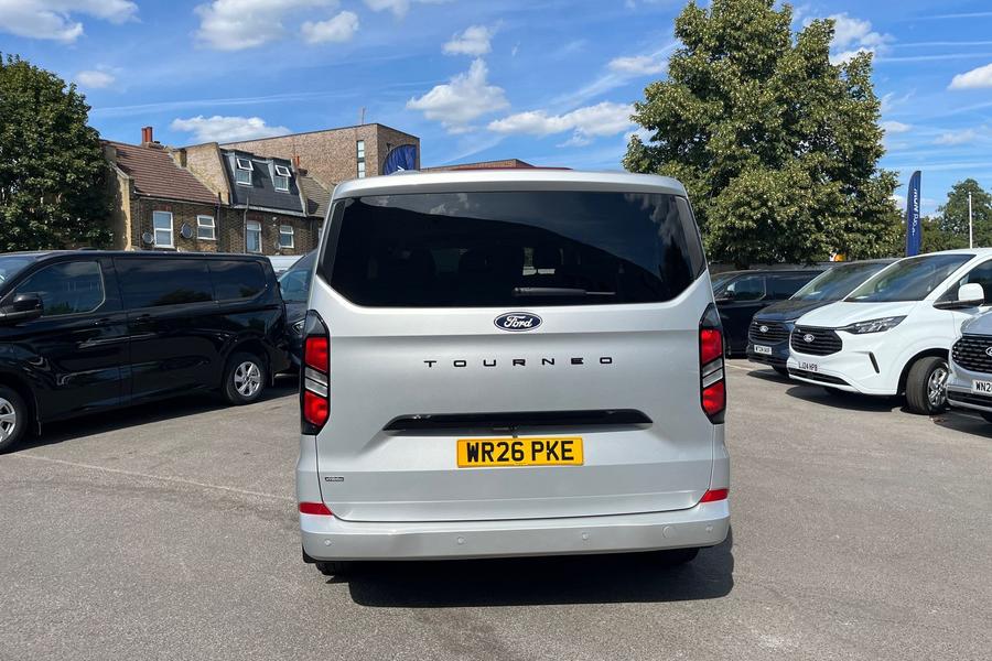 Ford TOURNEO CUSTOM Photo autoimg-137e7ead677dab2e284e2005118a944f64586404.jpg