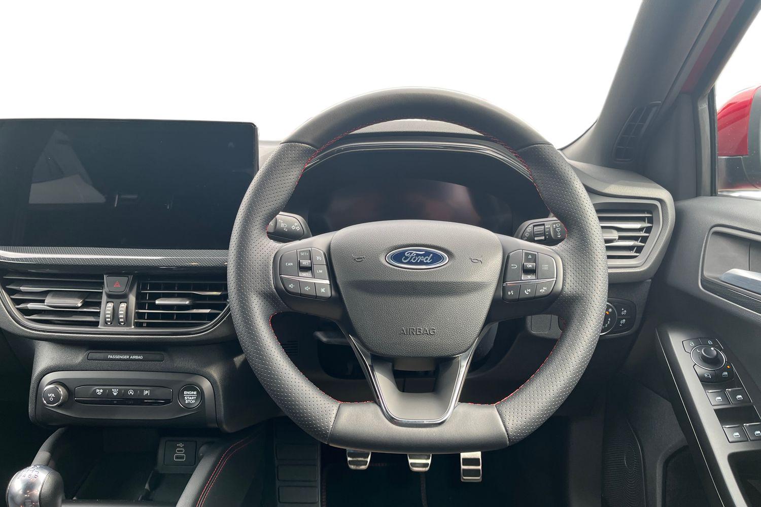 Ford FOCUS Photo 10
