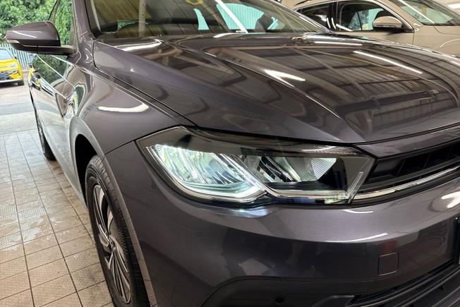 VOLKSWAGEN Polo Photo 19
