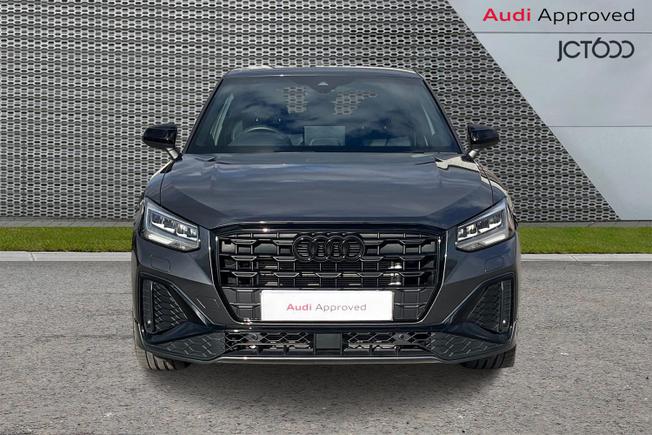 AUDI Q2 Photo 8