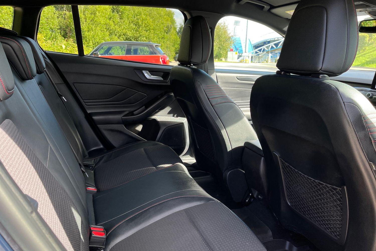 Ford Focus Photo 37