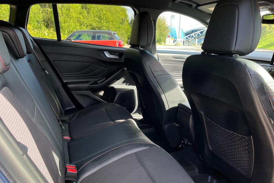 Ford Focus Photo autoimg-13828eed1fa7d296073aa7982320bde4d0f40aa4.jpg