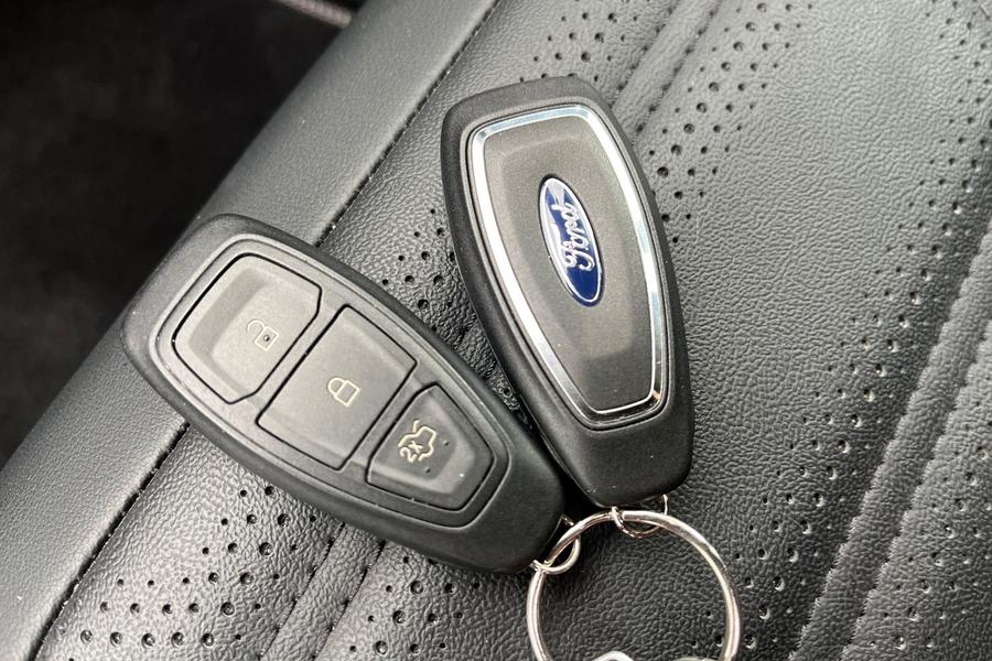 Ford PUMA Photo autoimg-1387d4616ddf14518d33391589681b46f63dc0e9.jpg
