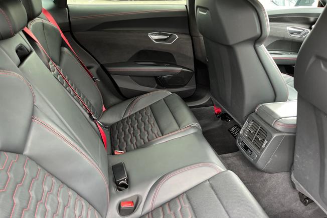AUDI Rs E-Tron Gt Photo 49