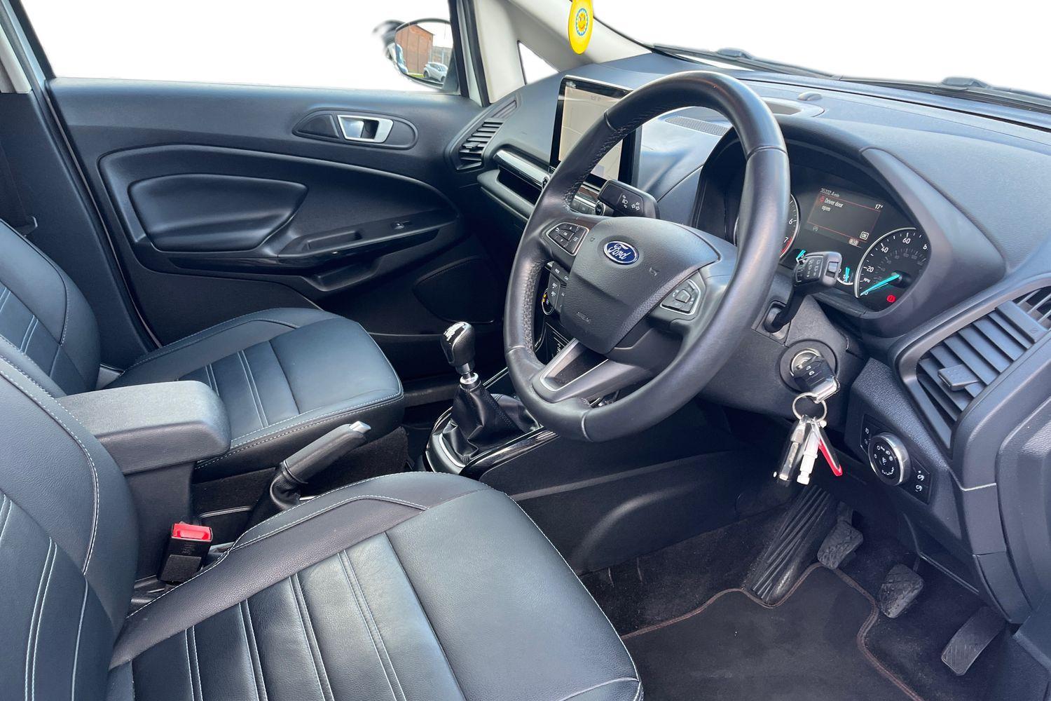 Ford ECOSPORT Photo 8