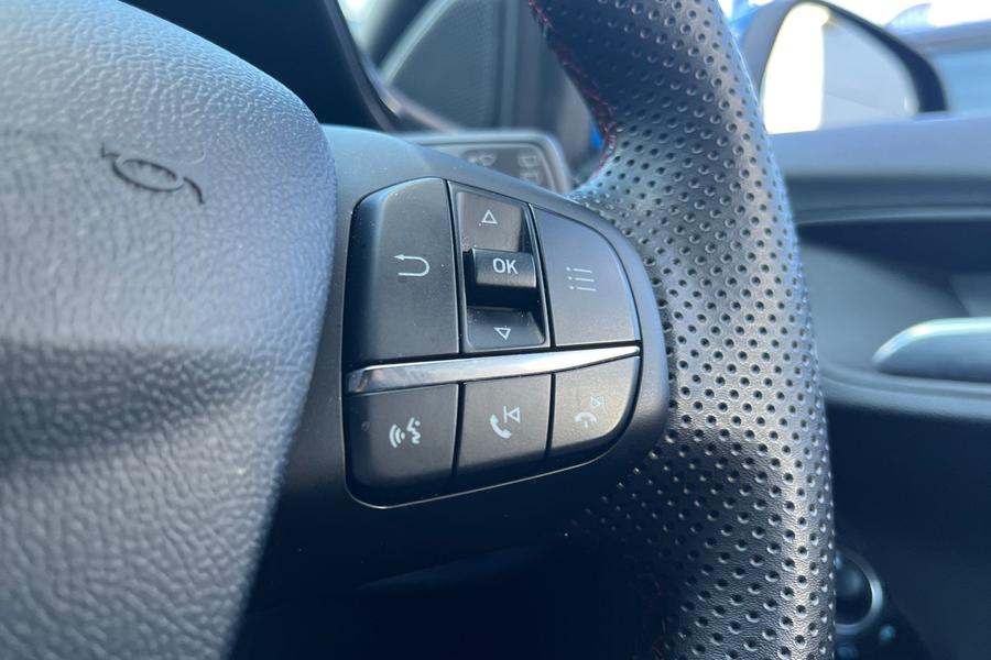Ford PUMA Photo autoimg-1392dbbb77f7f4a437e36873172373fe26f3ca15.jpg