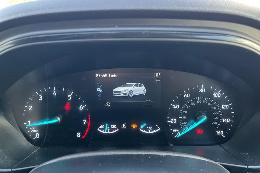 Ford FOCUS Photo autoimg-1395ec744517303713ff34f273c1218692f0ad86.jpg