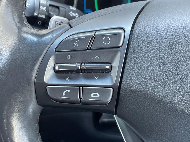 HYUNDAI Ioniq Photo 16