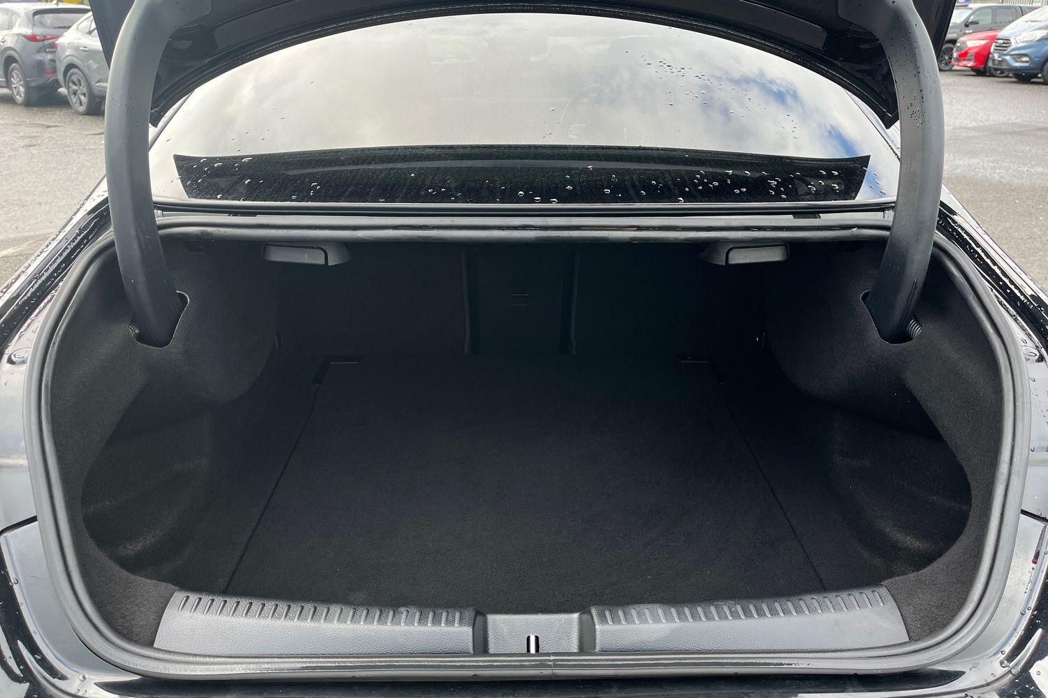 Mercedes-Benz CLA Photo 20