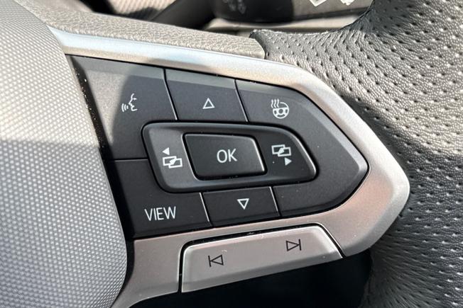VOLKSWAGEN Golf Photo 17