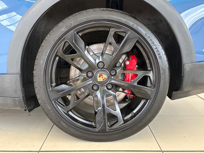 PORSCHE Taycan Photo 26