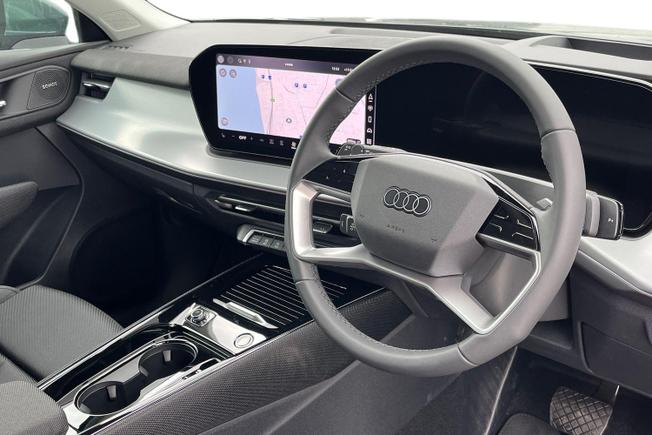 AUDI Q3 Photo 6