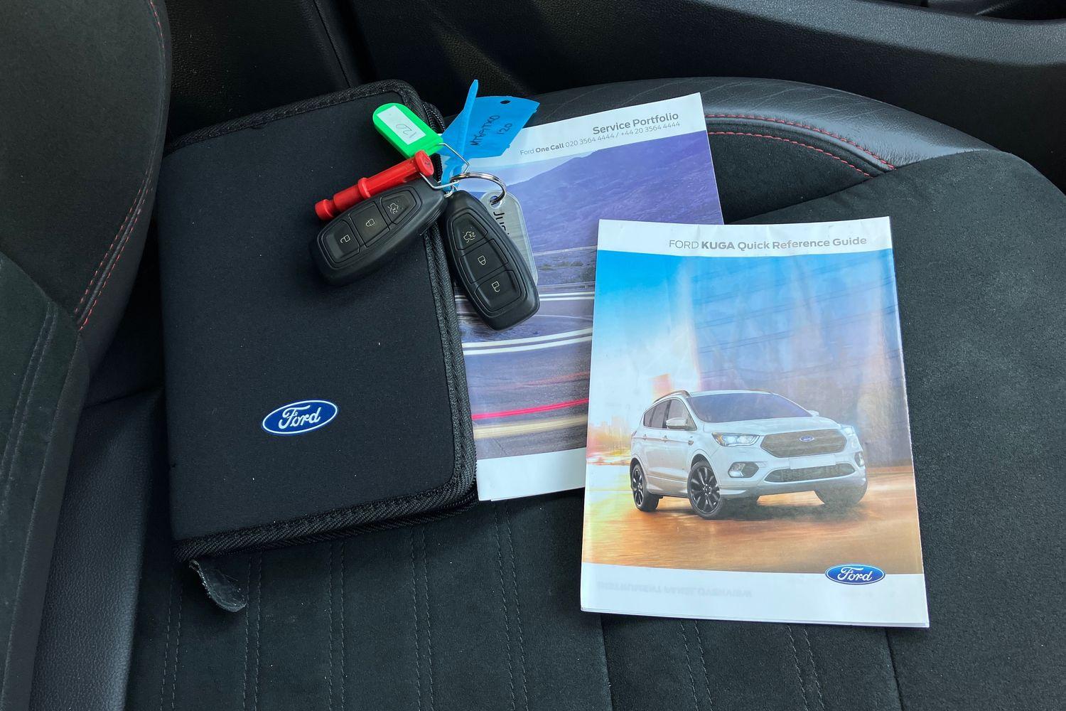 Ford KUGA Photo 21