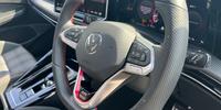 Volkswagen Golf Photo 23