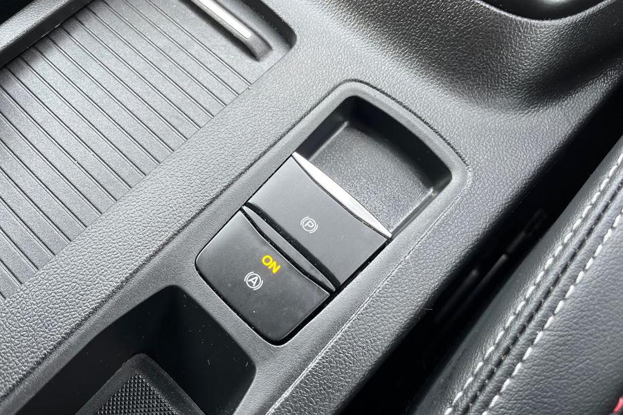 Ford FOCUS Photo autoimg-13b381a52eef47ac4097b75dc81a2c6cbd23c233.jpg