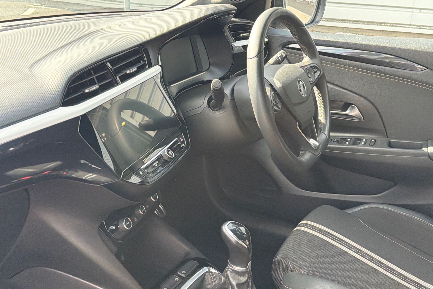Vauxhall CORSA Photo 17